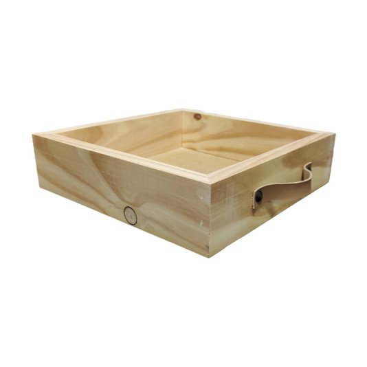 Bandeja Decorativa Organizadora Madeira Pinus Alça Couro Sintético - 28x28x7cm - Farmhouse