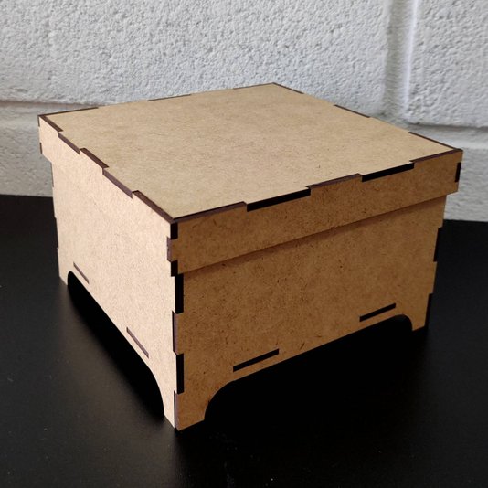 Caixa Personalizada com Gravação a Laser ou Impressão UV em Mdf 3mm Quadrada com Tampa de Sapato - 15,5x15,5x10cm