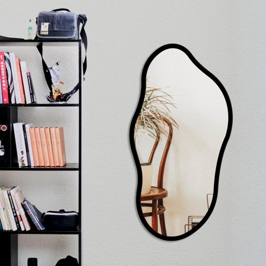 Espelho Orgânico Decorativo Médio Moderno Lapidado e MDF Laqueado Para Quarto - 44x84cm
