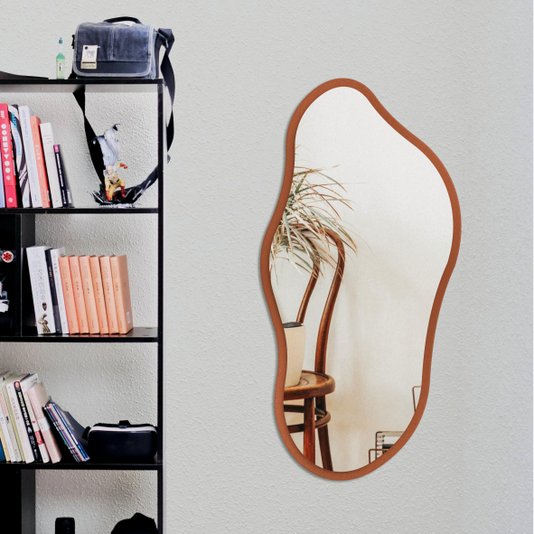 Espelho Orgânico Decorativo Médio Moderno Lapidado e MDF Laqueado Para Quarto - 44x84cm