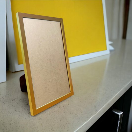 Kit 10 Porta Retratos 15x21cm com Moldura Minimalista e PVC Mais Fundo com Suporte - 1,5x1