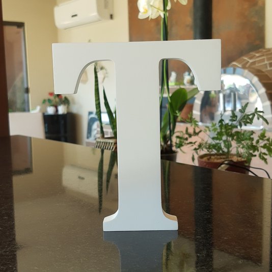 Letra Decorativa T 15cm em Mdf 15mm