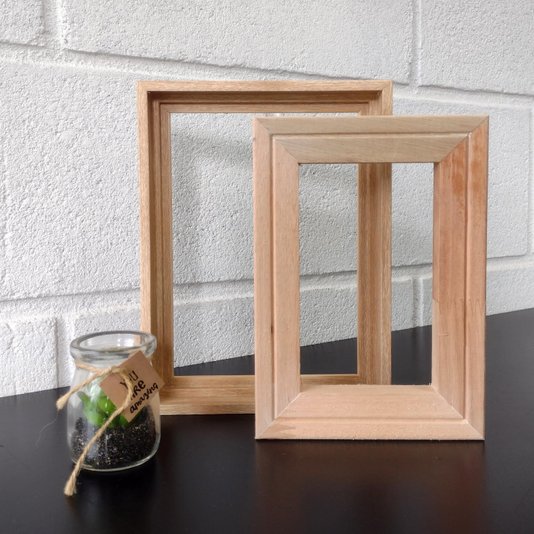 Moldura Canaleta Flutuante Lisa Revestida Com Chassi De Madeira Pinus Para Telas Decorativas - 2x2,8