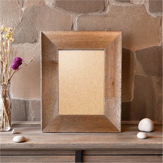 Moldura Chanfrada com Acabamento Côncavo Estilo Madeira Rústica Para Quadros E Fotos Com Fundo MDF e Frente Em PVC Antirreflexo - 5x2,1