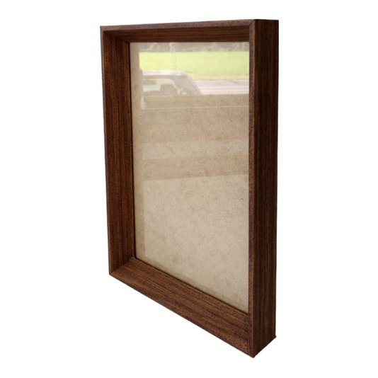 Moldura Chanfrada Inclinada para Quadros e Fotos com Fundo Mdf e Frente em Acetato - 2x3,8