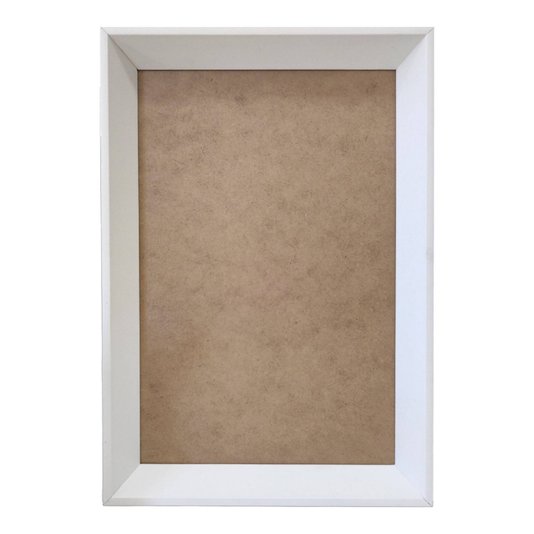 Moldura Chanfrada Inclinada para Quadros e Fotos com Fundo Mdf e Frente em PVC - 2x3,8