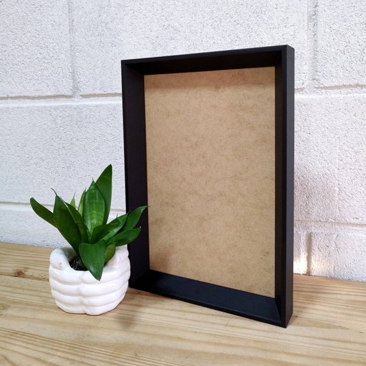 Moldura Chanfrada Inclinada para Quadros Fotos e Bandejas com Fundo Mdf - 2x3,8