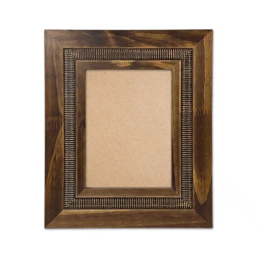 Moldura com Friso e Gravação de Padrão de Traços para Quadros e Fotos com Fundo Mdf - 6,6x1,7