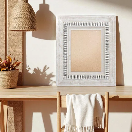 Moldura com Friso e Gravação de Padrão de Traços para Quadros e Fotos com Fundo Mdf e Frente em PVC Antirreflexo - 6,6x1,7