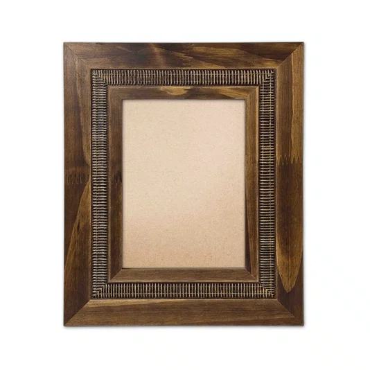 Moldura com Friso e Gravação de Padrão de Traços para Quadros e Fotos com Fundo Mdf e Frente em PVC Antirreflexo - 6,6x1,7