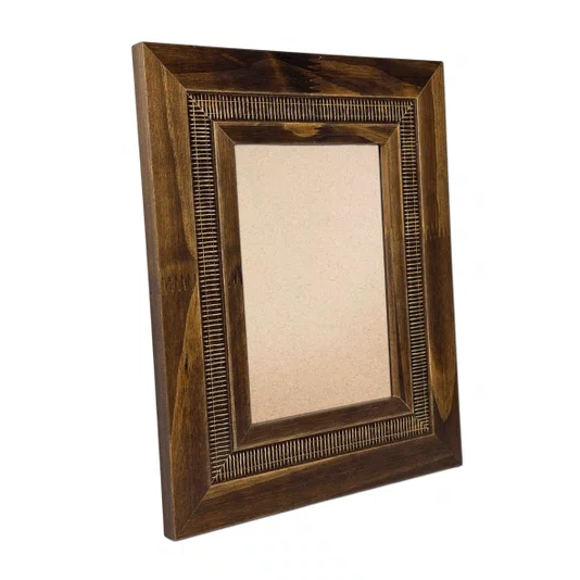 Moldura com Friso e Gravação de Padrão de Traços para Quadros e Fotos com Fundo Mdf e Frente em PVC Antirreflexo - 6,6x1,7