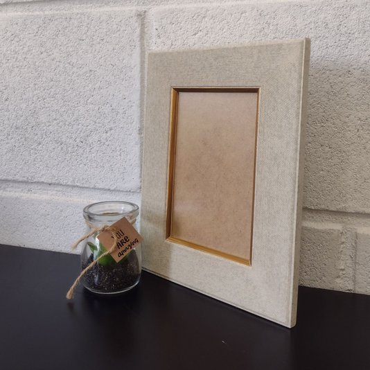 Moldura com Gravação de Textura de Tecido para Quadros e Fotos com Fundo MDF e PVC Antirreflexo - 4x1