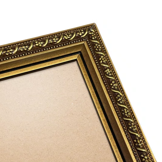 Moldura Com Gravação Floral Em Relevo Com Filete Perolado e Acabamento Dourado Metalizado Para Quadros E Fotos Com Fundo MDF E Frente Em PVC Antirreflexo - 2,1x1,8