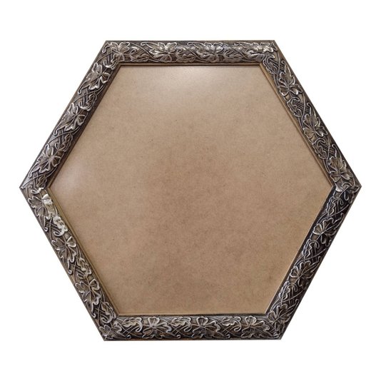 Moldura com Gravação de Folhas Ornamentais Hexagonal para Quadros com Fundo em MDF e PVC Antirreflexo - 3x1,5