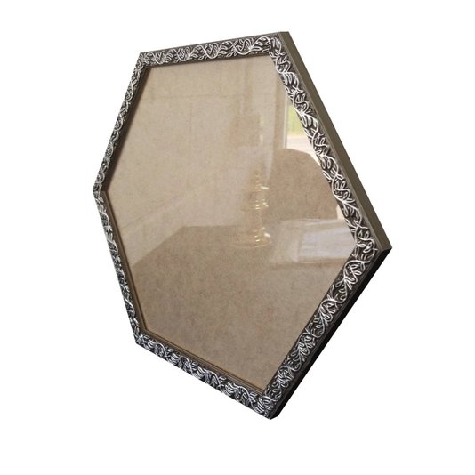 Moldura com Gravação de Folhagens Hexagonal para Quadros com Fundo MDF e Vidro - 2x1