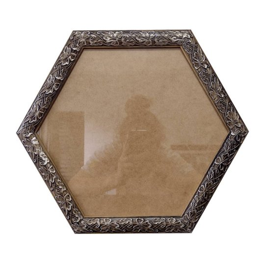 Moldura com Gravação de Folhas Ornamentais Hexagonal para Quadros com Fundo MDF e Vidro - 3x1,5