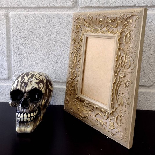 Moldura Provençal com Gravação para Quadros e Fotos com Fundo MDF - 6x1,5