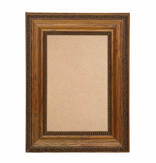 Moldura de Madeira Clássica com Detalhes Gravados para Quadros e Fotos com Fundo Mdf - 3,2x1,5