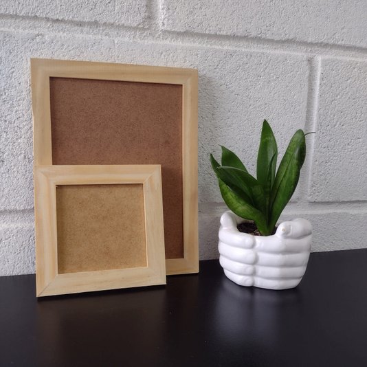 Moldura De Pinus Natural para Quadros Decorativos com Fundo MDF - 2x1