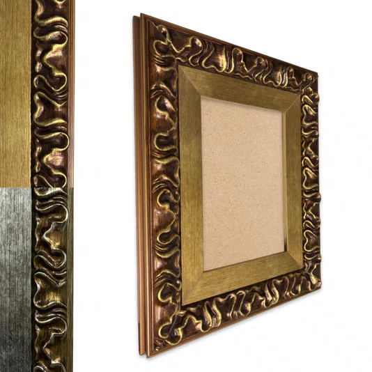 Moldura Efeito Escovado Fino e Gravação de Curvas Fluidas para Quadros e Fotos com Fundo Mdf - 7,1x2,8