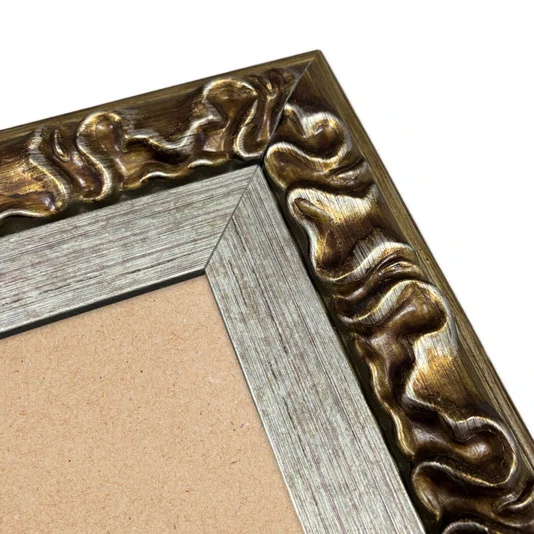 Moldura Efeito Escovado Fino e Gravação de Curvas Fluidas para Quadros e Fotos com Fundo Mdf - 7,1x2,8