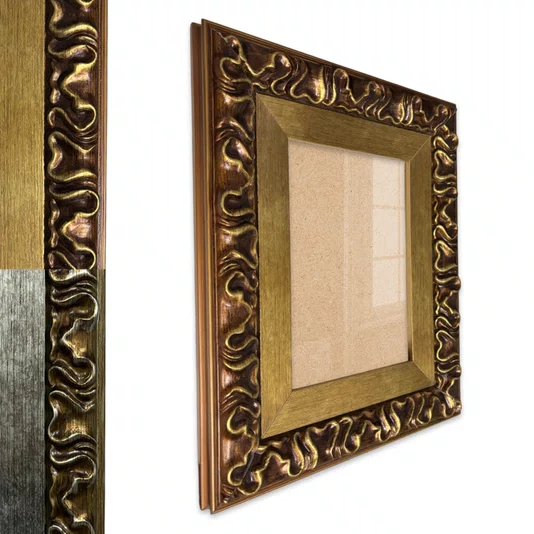 Moldura Efeito Escovado Fino e Gravação de Curvas Fluidas para Quadros e Fotos com Fundo Mdf e Frente em Acetato - 7,1x2,8