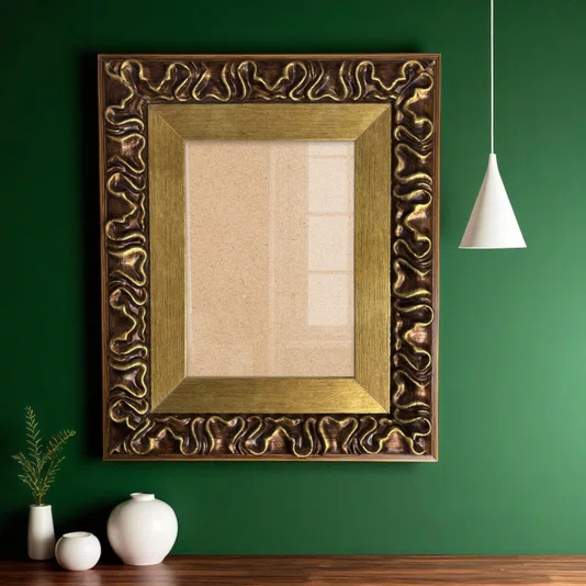 Moldura Efeito Escovado Fino e Gravação de Curvas Fluidas para Quadros e Fotos com Fundo Mdf e Frente em PS Cristal Transparente - 7,1x2,8