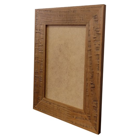 Moldura em Madeira Natural Gravada para Quadros e Fotos com Fundo MDF - 3x1