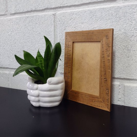 Moldura em Madeira Natural Gravada para Quadros e Fotos com Fundo MDF - 3x1