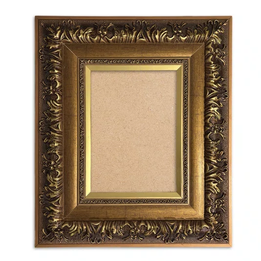 Moldura Estilo Renascentista com Perfil Interno Liso Chanfrado e Externo com Gravação Ornamental Efeito Metálico para Quadros e Fotos com Fundo Mdf - 9,2x2,7