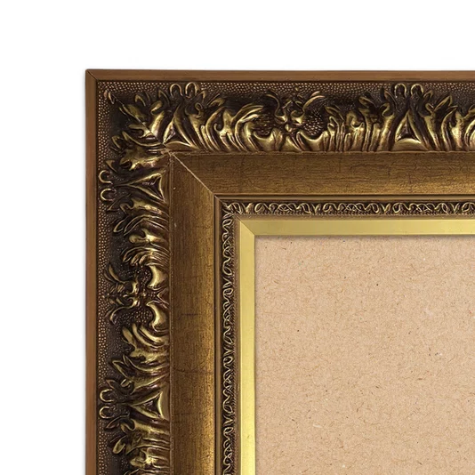 Moldura Estilo Renascentista com Perfil Interno Liso Chanfrado e Externo com Gravação Ornamental Efeito Metálico para Quadros e Fotos com Fundo Mdf - 9,2x2,7