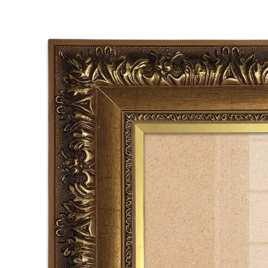 Moldura Estilo Renascentista com Perfil Interno Liso Chanfrado e Externo com Gravação Ornamental Efeito Metálico para Quadros e Fotos com Fundo Mdf e Acetato - 9,2x2,7