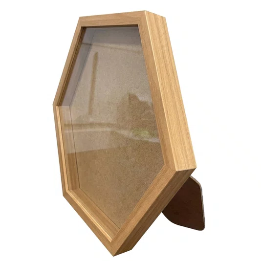 Moldura Hexagonal Caixa Alta com Vidro para Quadros Quilling e Scrapbook Mais Fundo em Mdf com Suporte - Revestida - 1,5x3