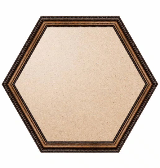 Moldura Hexagonal de Madeira Clássica com Detalhes Gravados para Quadros e Fotos com Fundo Mdf e Frente em PVC Antirreflo - 3,2x1,5