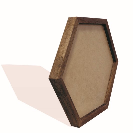 Moldura Hexagonal em Madeira Eucalipto para Quadros com Fundo MDF - 2x3