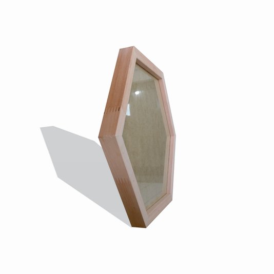 Moldura Hexagonal em Madeira Eucalipto para Quadros com Fundo MDF e Vidro - 2x3