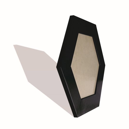 Moldura Hexagonal Larga Lisa para Quadros Revestida com Fundo MDF e PVC Antirreflexo - 7x2