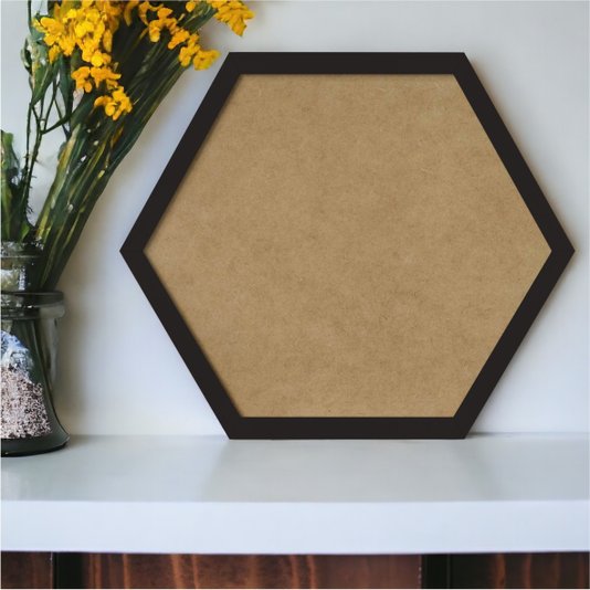 Moldura Hexagonal Lisa Revestida para Quadros com Fundo Mdf e PVC Antirreflexo - 2x2