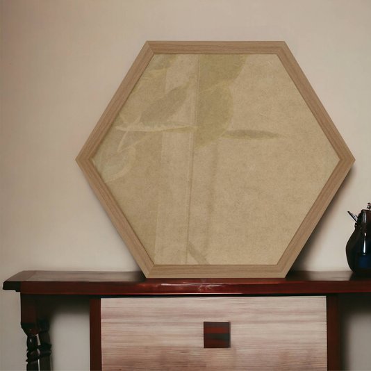 Moldura Hexagonal Lisa Revestida para Quadros com Fundo MDF e Vidro - 2x1