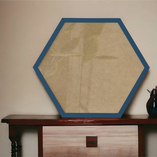 Moldura Hexagonal Lisa Revestida para Quadros com Fundo MDF e Vidro - 2x1