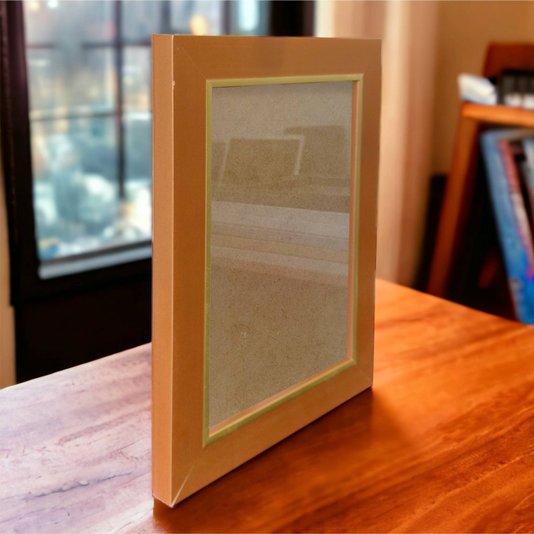 Moldura Laqueada Gesso com Filete Dourado para Quadros e Fotos com Fundo MDF e Acetato - 3x1,5