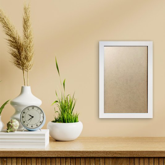 Moldura Lisa Revestida para Quadros e Fotos com Fundo Mdf e PVC Antirreflexo - 2x2