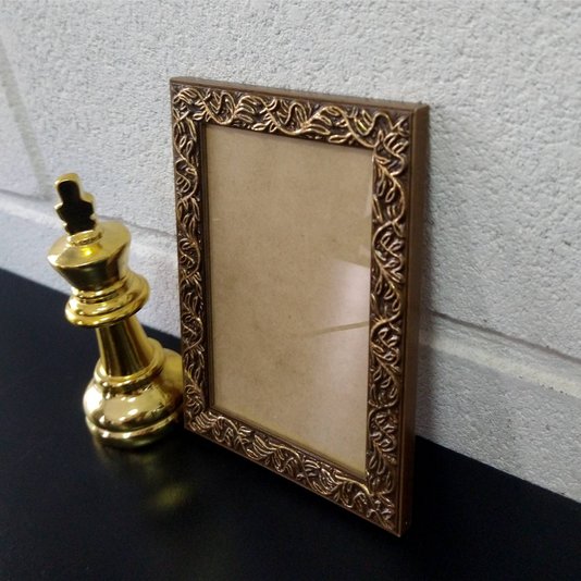 Moldura Personalizada com Gravação de Folhagens para Quadros e Fotos com Fundo MDF e Vidro - 2x1