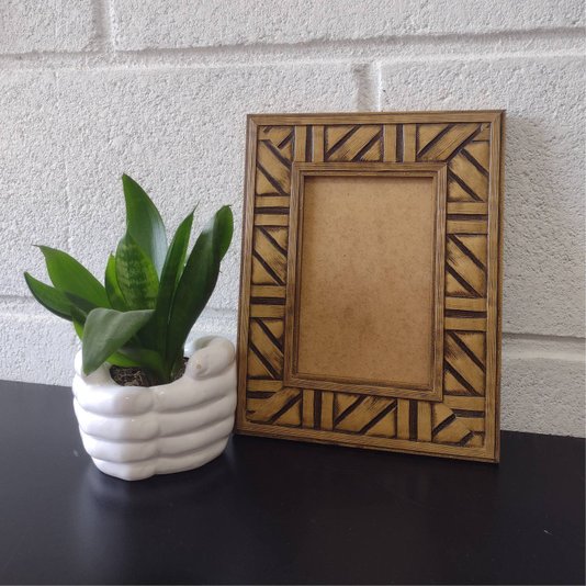 Moldura Personalizada em Madeira Natural com Gravação para Quadros e Fotos com Fundo MDF - 4,5x1,2