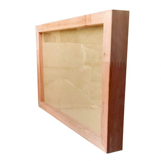 Moldura Personalizada em Madeira para Quadros com Fundo em Mdf e frente em Acetato - 2x3