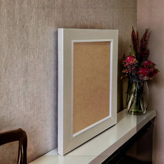 Moldura Personalizada Laqueada Gesso com Filete Prata para Quadros e Fotos com Fundo MDF - 3x1,5