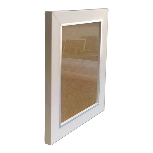 Moldura Personalizada Laqueada Gesso com Filete Prata para Quadros e Fotos com Fundo MDF e Vidro - 3x1,5