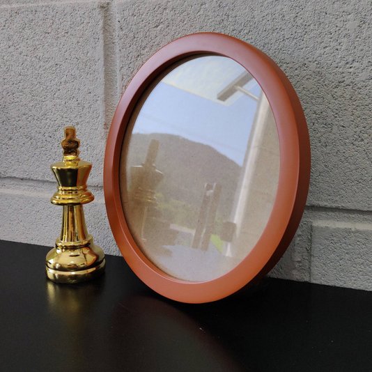 Moldura Redonda Colorida em MDF Laqueado para Quadros Decorativos com Fundo MDF e Vidro