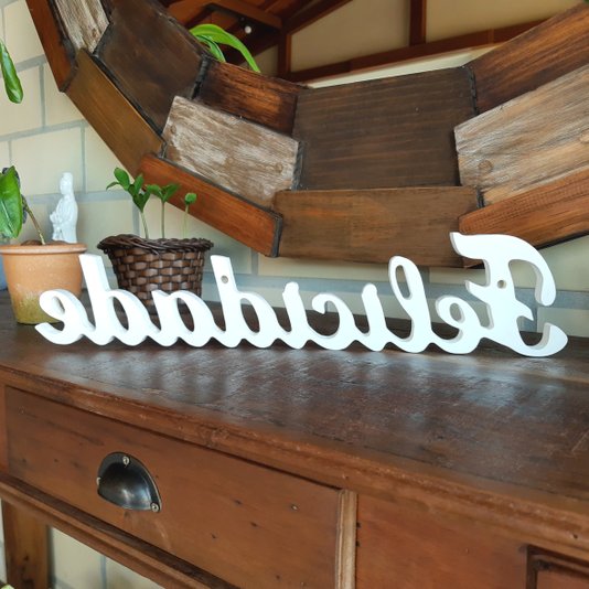 Palavra Decorativa Felicidade 45cm em Mdf 15mm