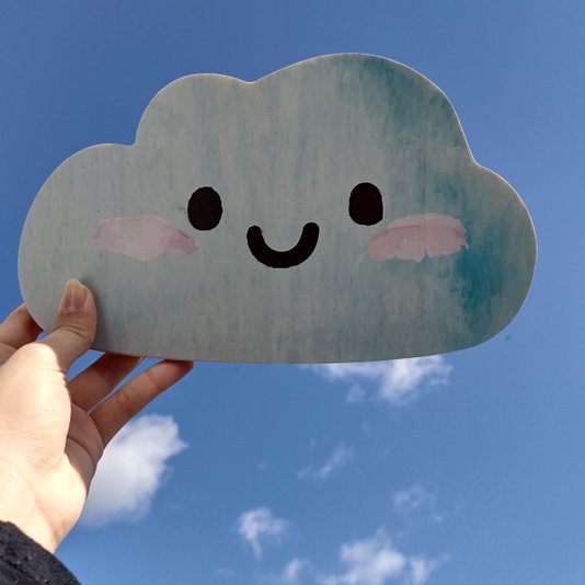 Placa Decorativa em Madeira de Pinus Nuvem Azul